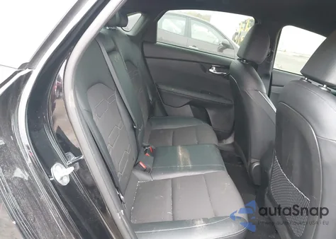 2023 Kia Forte Gt-Line z USA, uszkodzony, nr VIN 3KPF54AD2PE619480